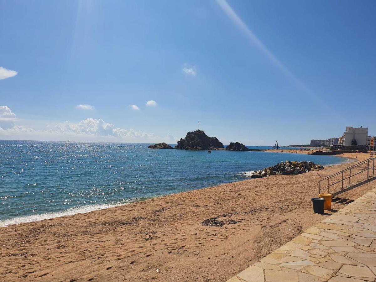 Habitacion Delante De La Playa Blanes Εξωτερικό φωτογραφία